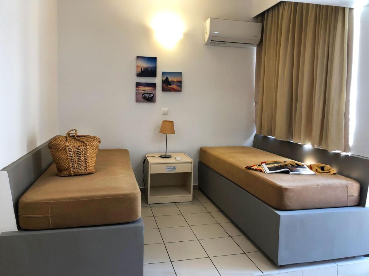 Caravel Hotel Apartments Іксія Екстер'єр фото