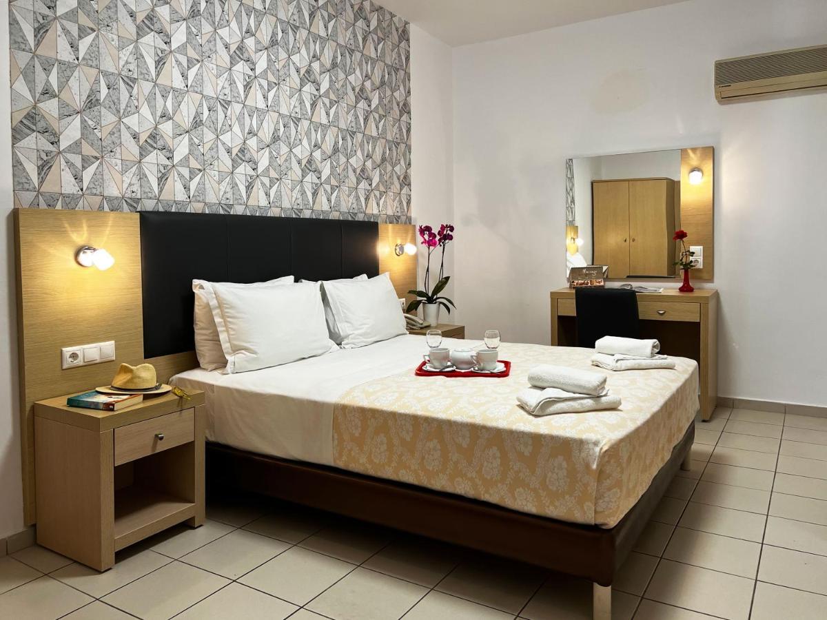 Caravel Hotel Apartments Іксія Екстер'єр фото