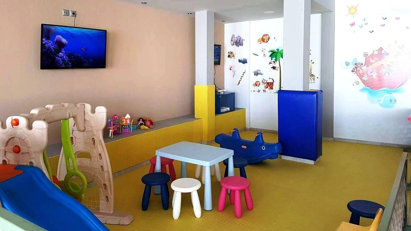 Caravel Hotel Apartments Іксія Екстер'єр фото