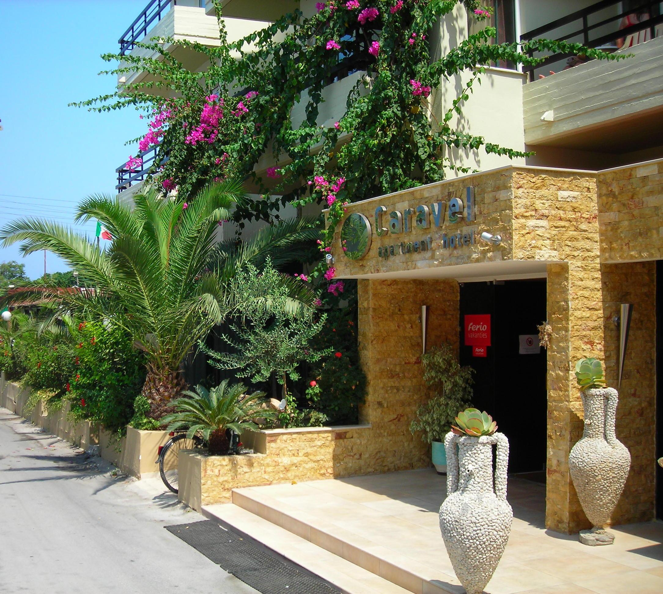 Caravel Hotel Apartments Іксія Екстер'єр фото