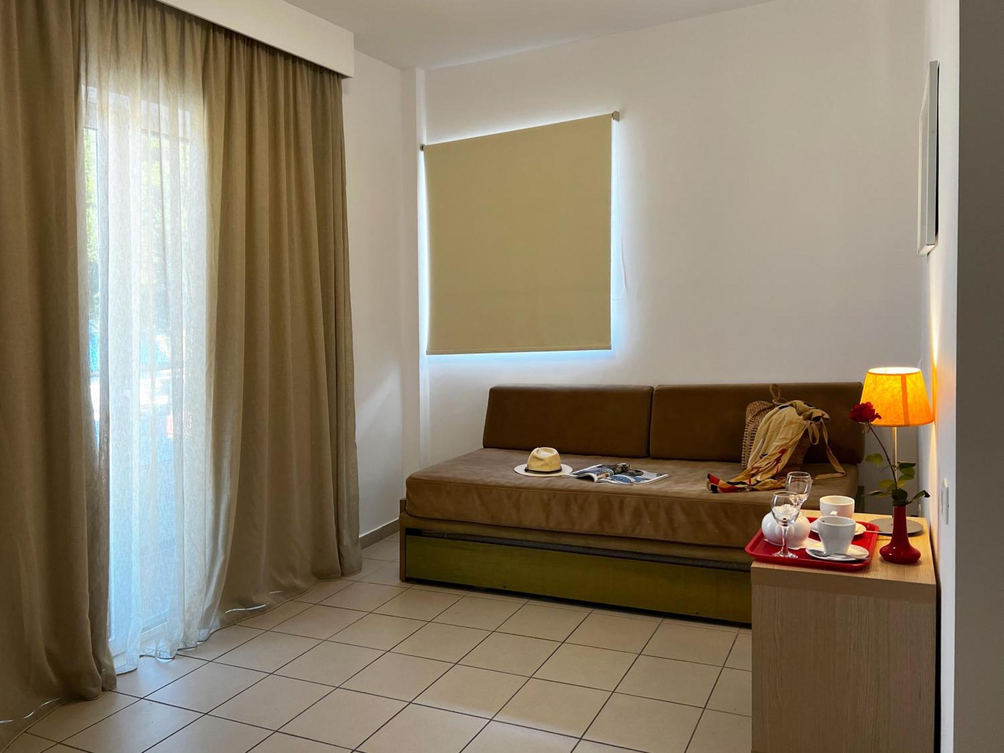 Caravel Hotel Apartments Іксія Номер фото
