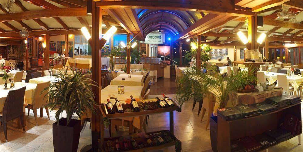 Caravel Hotel Apartments Іксія Екстер'єр фото